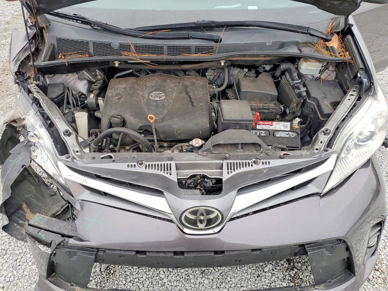 2020 TOYOTA SIENNA XLE photo 12