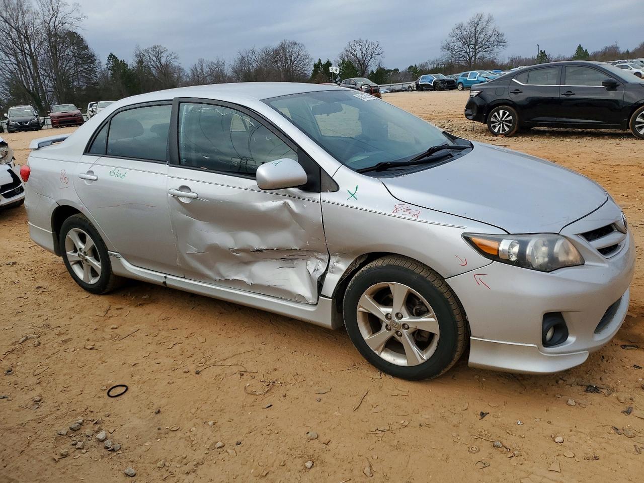 2011 TOYOTA COROLLA S photo 4