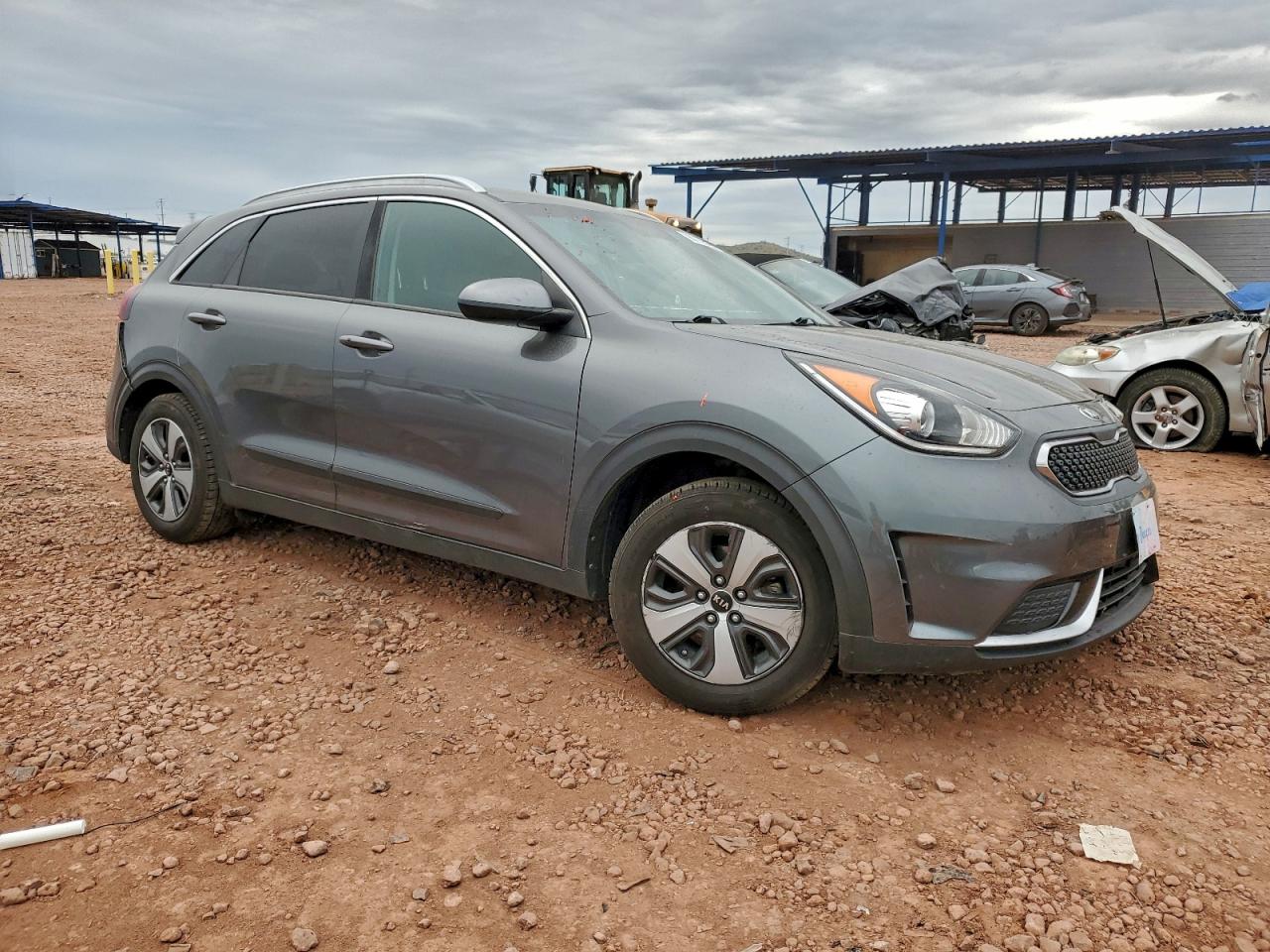 2017 KIA NIRO FE photo 4
