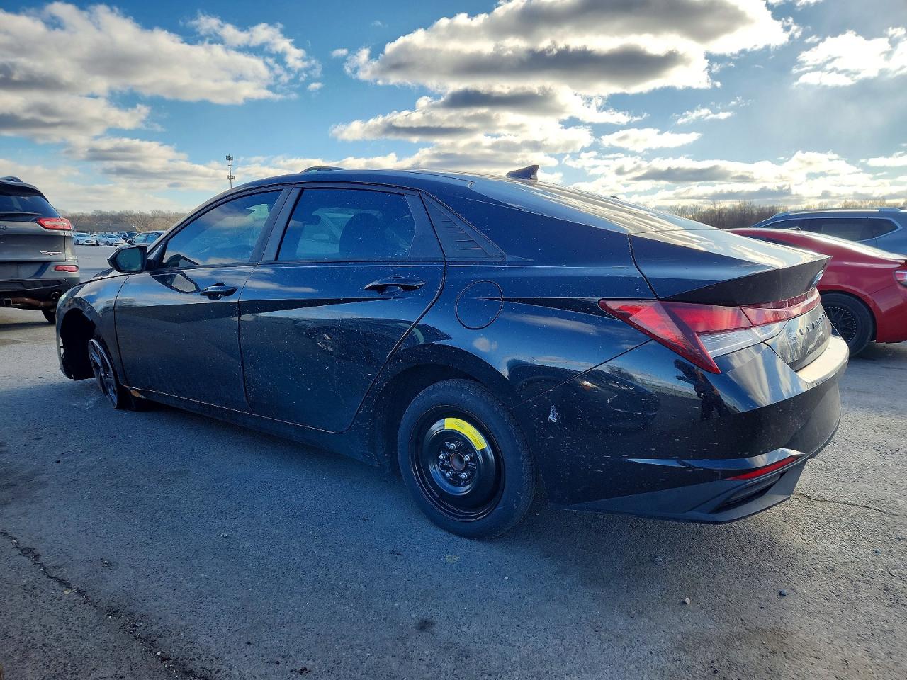 2021 HYUNDAI ELANTRA SEL photo 2