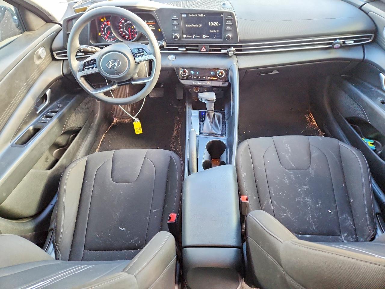 2021 HYUNDAI ELANTRA SEL photo 8