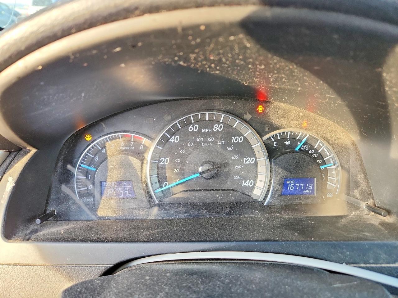 2014 TOYOTA CAMRY L photo 9