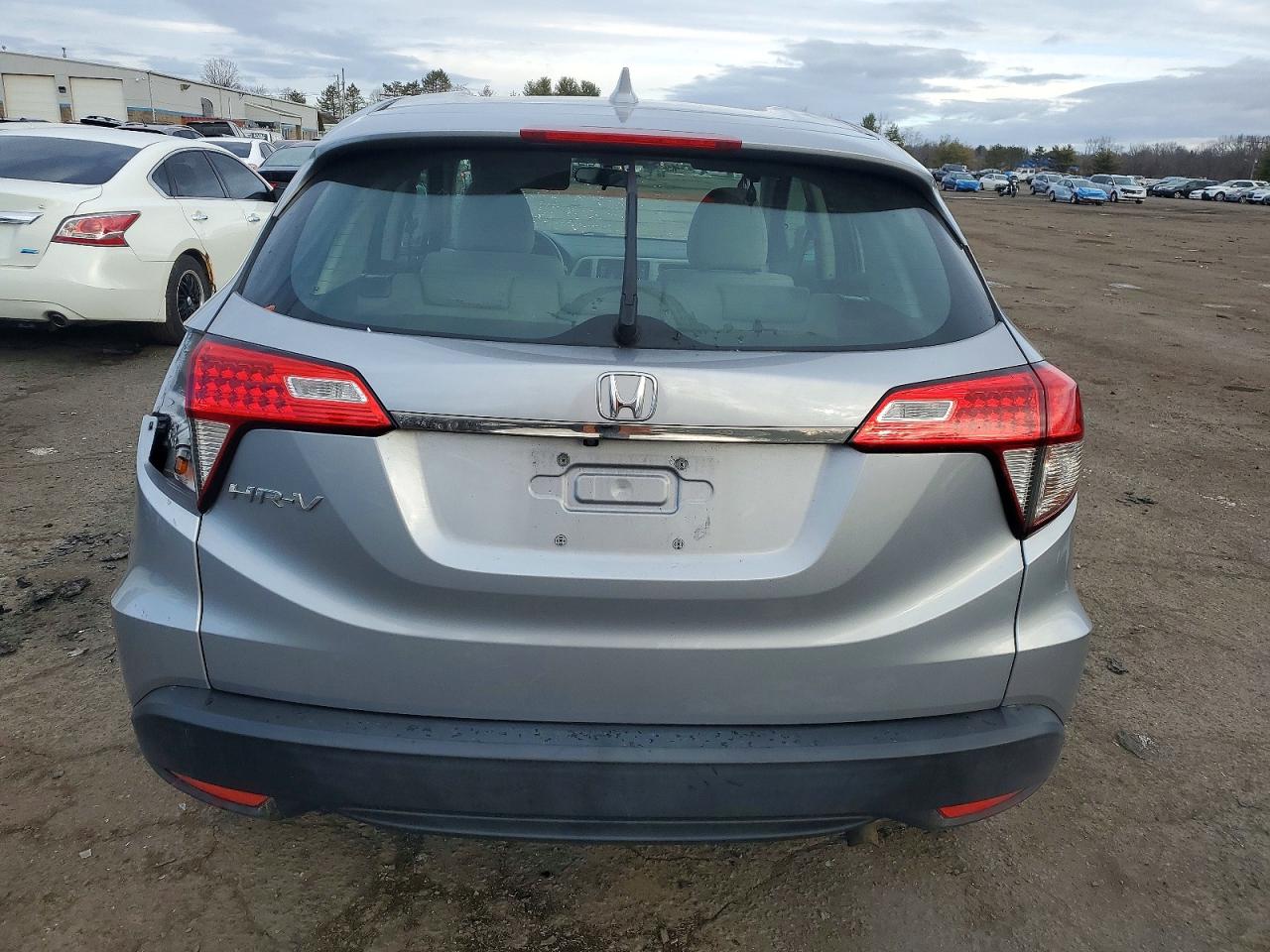 2019 HONDA HR-V LX photo 6