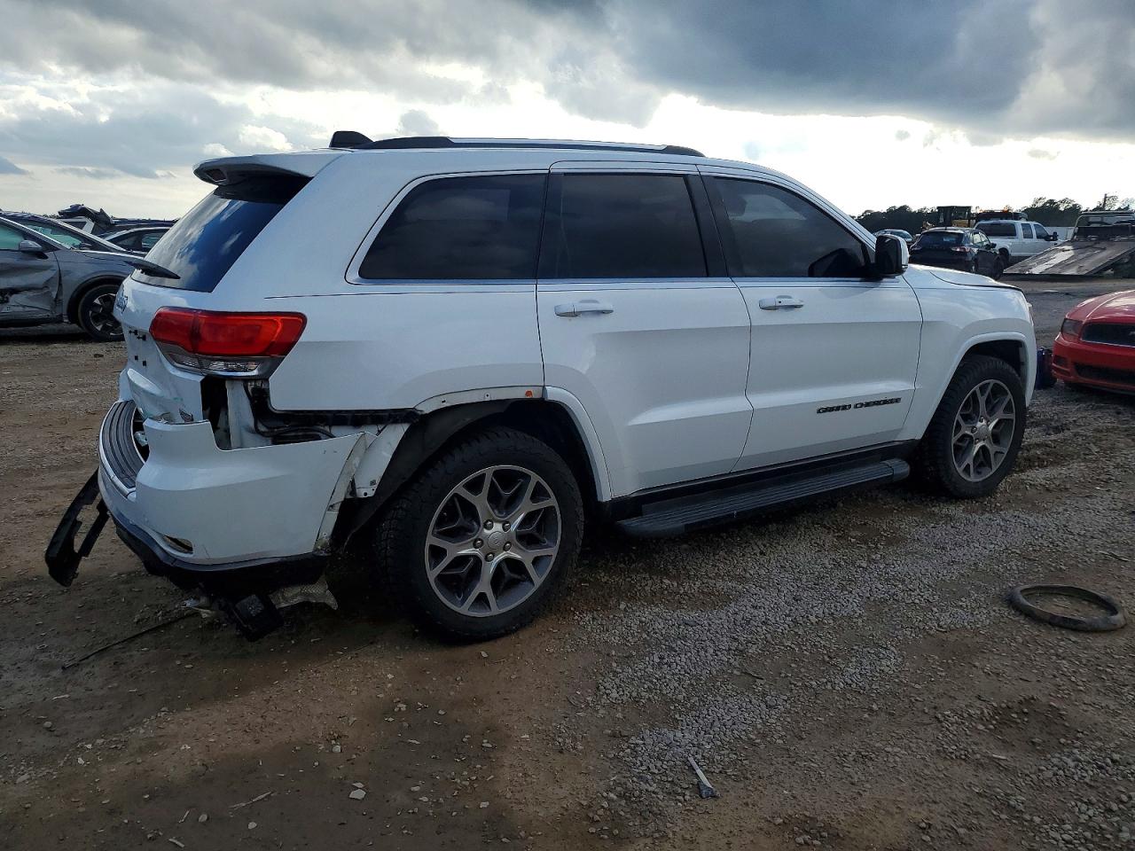 2018 JEEP GRAND CHEROKEE LIMITED photo 3