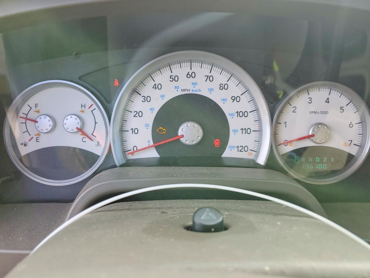 2005 DODGE DAKOTA QUAD SLT photo 9