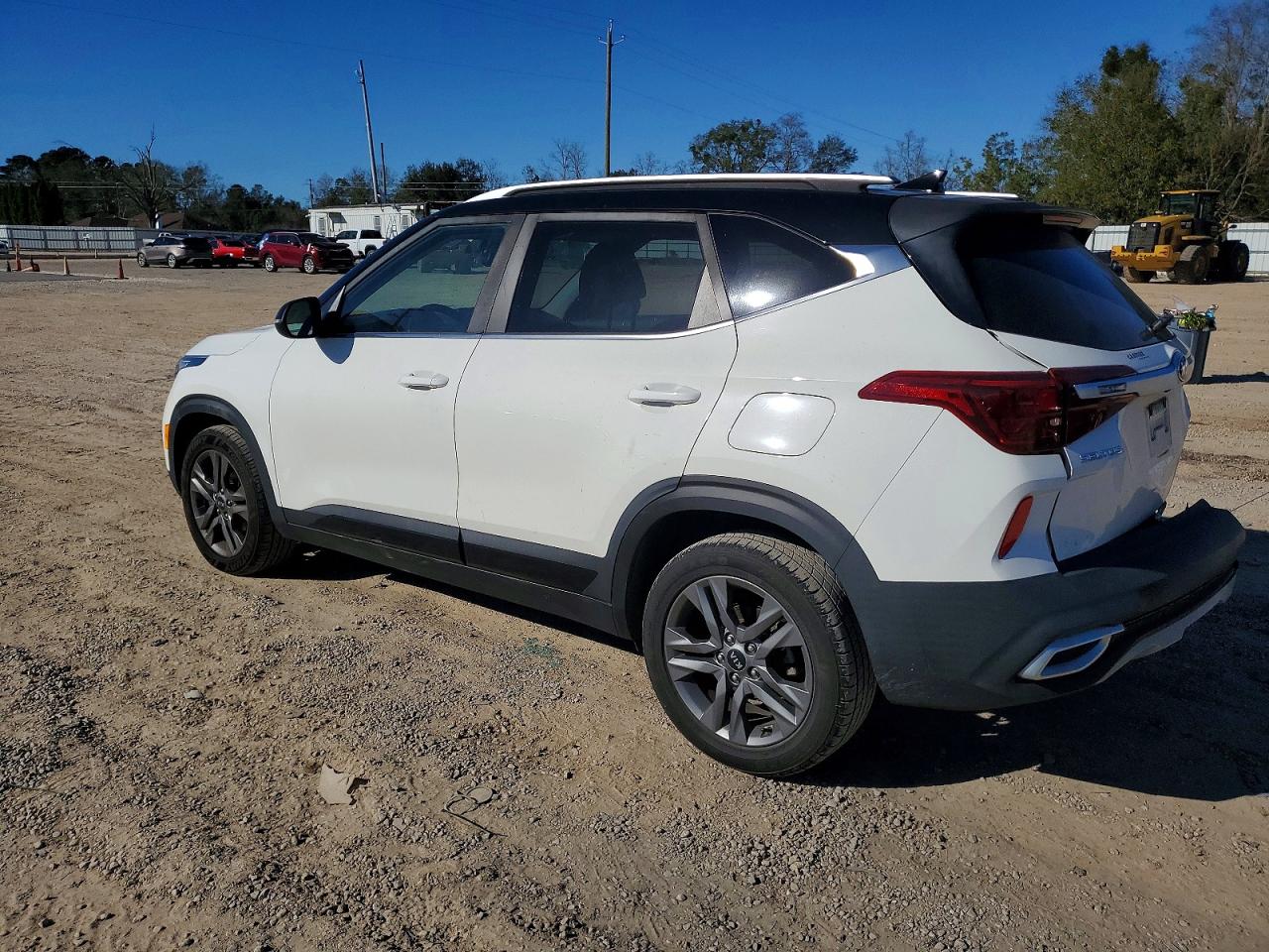 2021 KIA SELTOS S photo 2