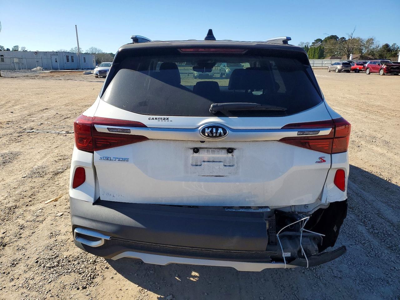 2021 KIA SELTOS S photo 6