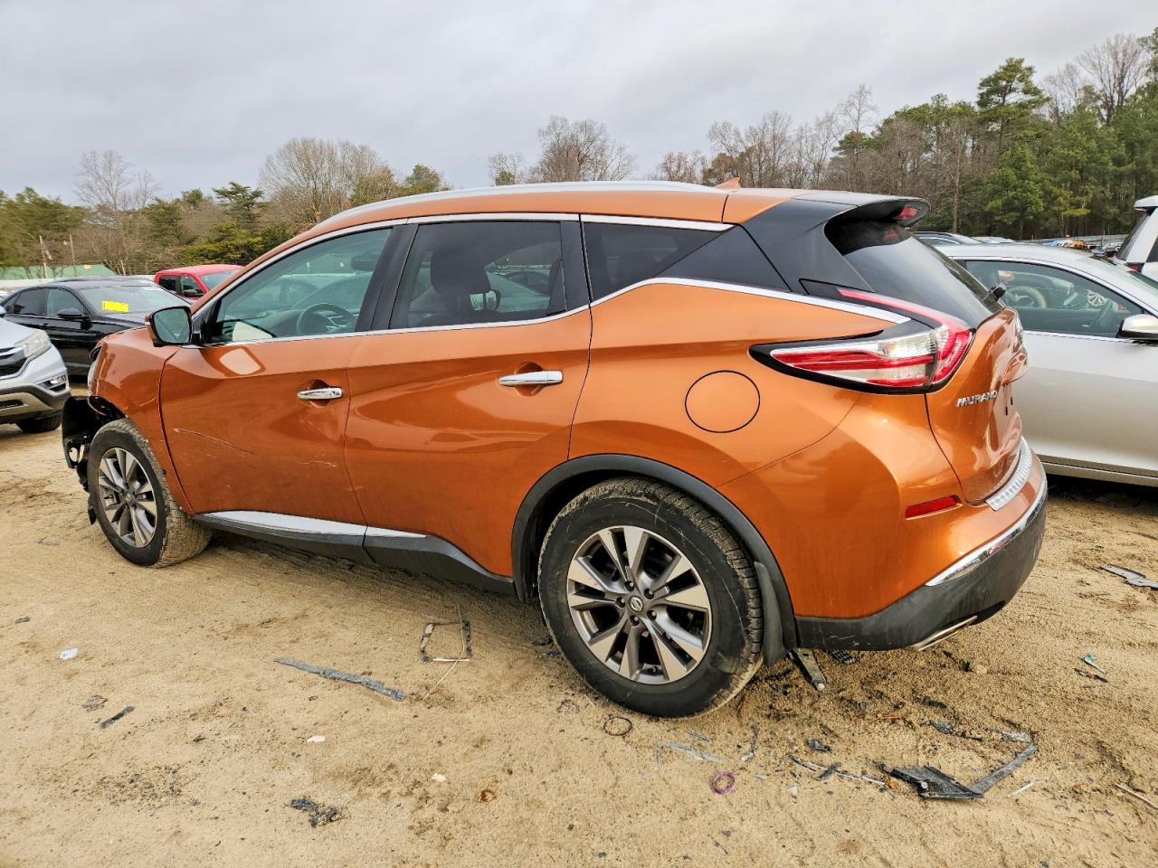 2015 NISSAN MURANO S photo 2