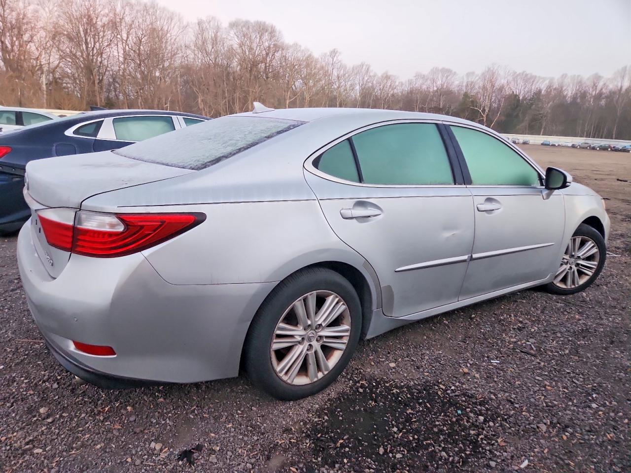 2013 LEXUS ES 350 photo 3