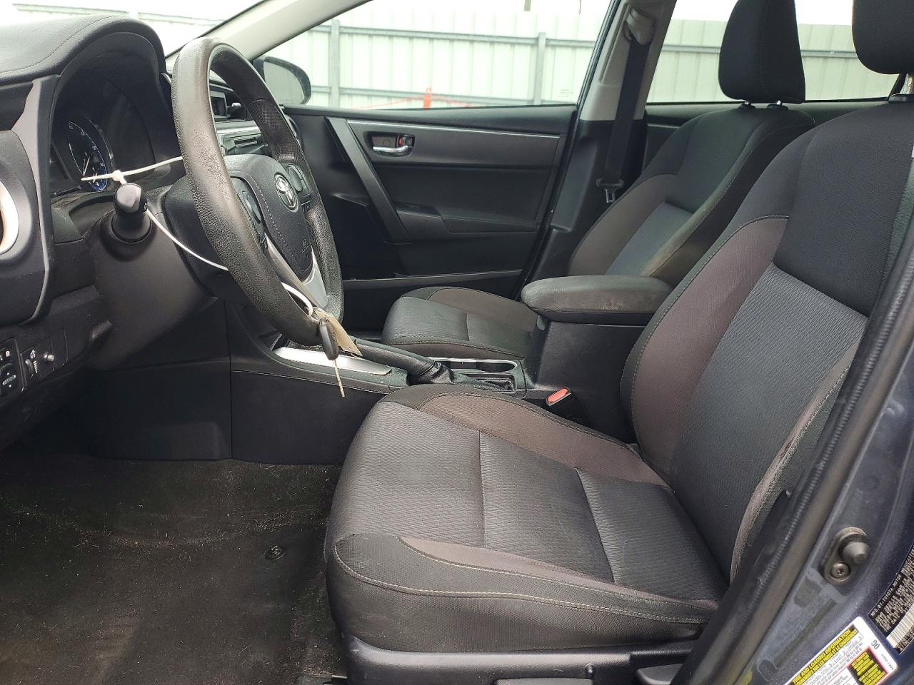 2017 TOYOTA COROLLA L photo 13