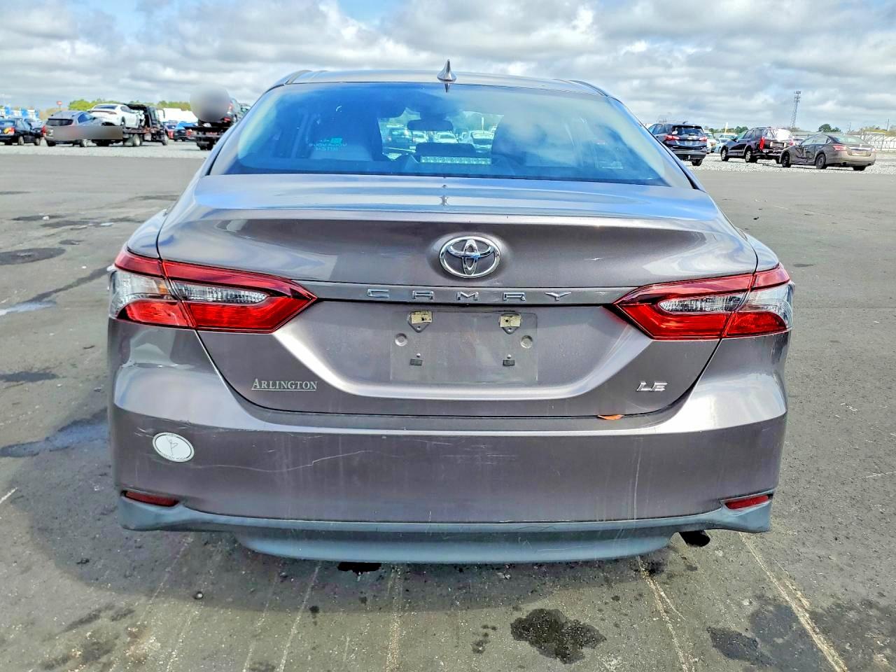 2022 TOYOTA CAMRY LE photo 6
