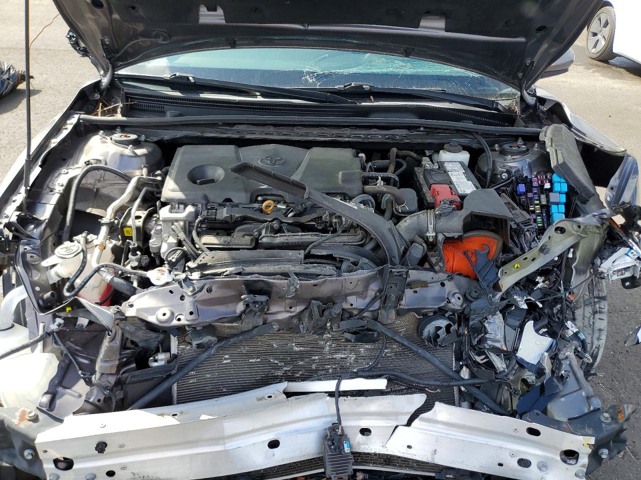 2022 TOYOTA CAMRY LE photo 11