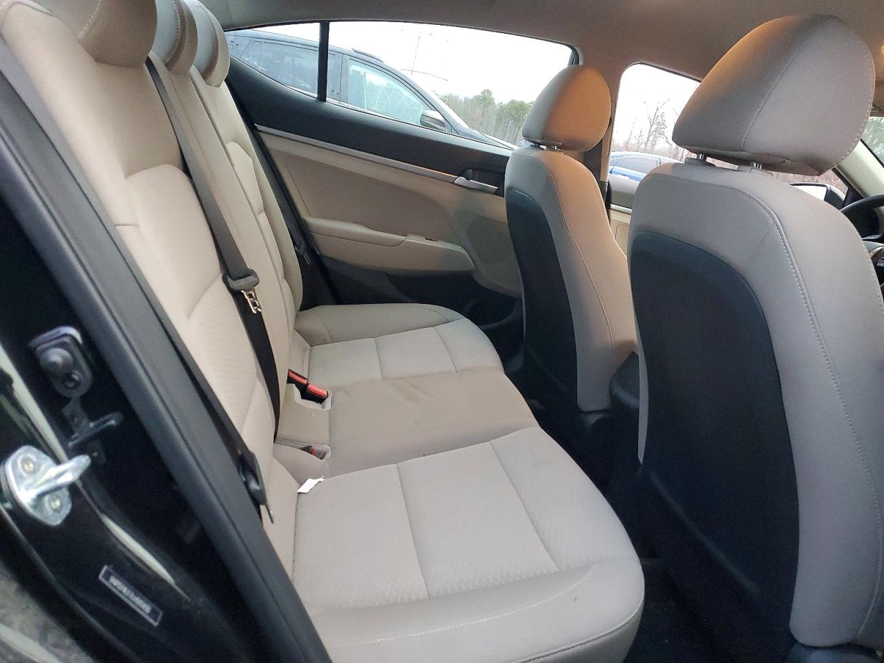 2020 HYUNDAI ELANTRA SE photo 10