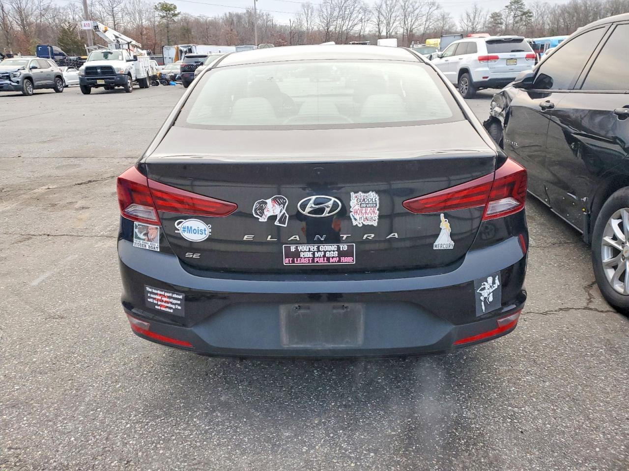 2020 HYUNDAI ELANTRA SE photo 6