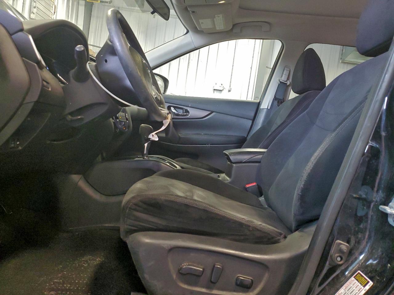 2016 NISSAN ROGUE S photo 7