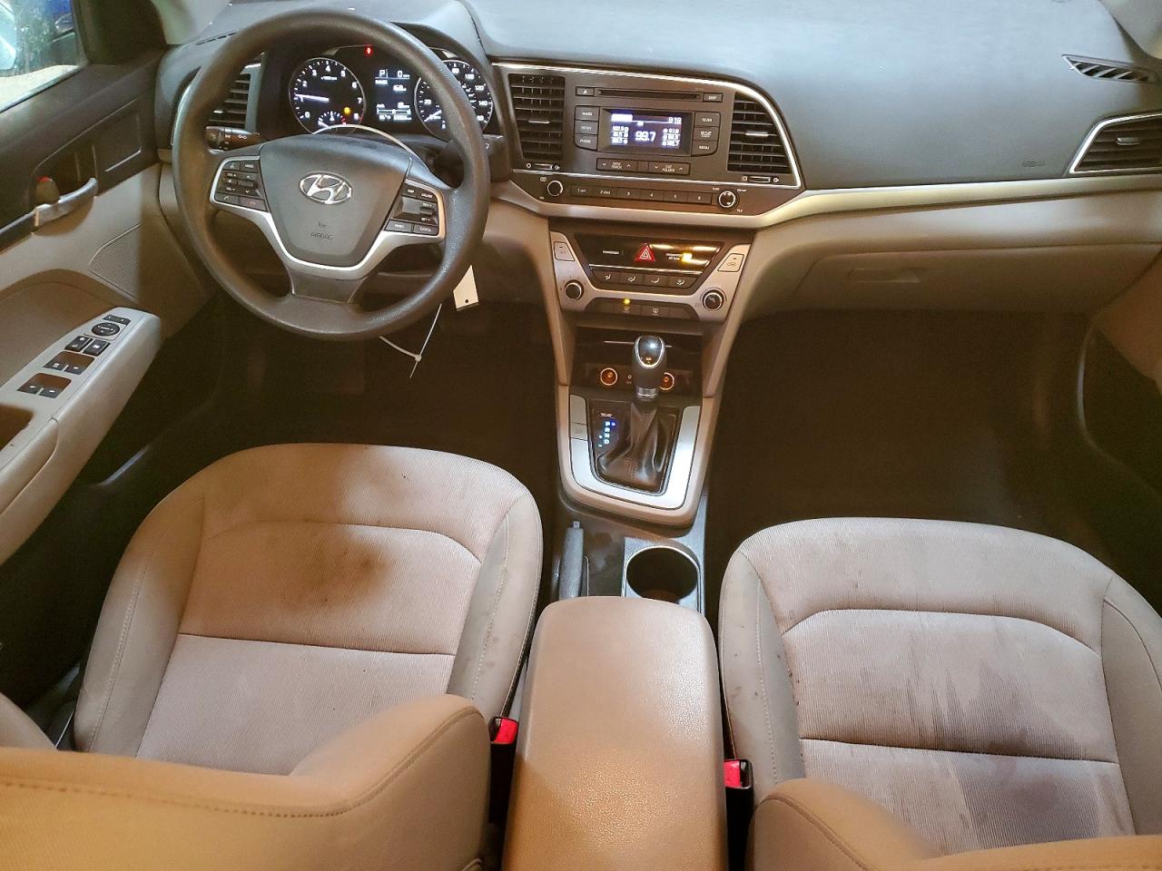 2017 HYUNDAI ELANTRA SE photo 8