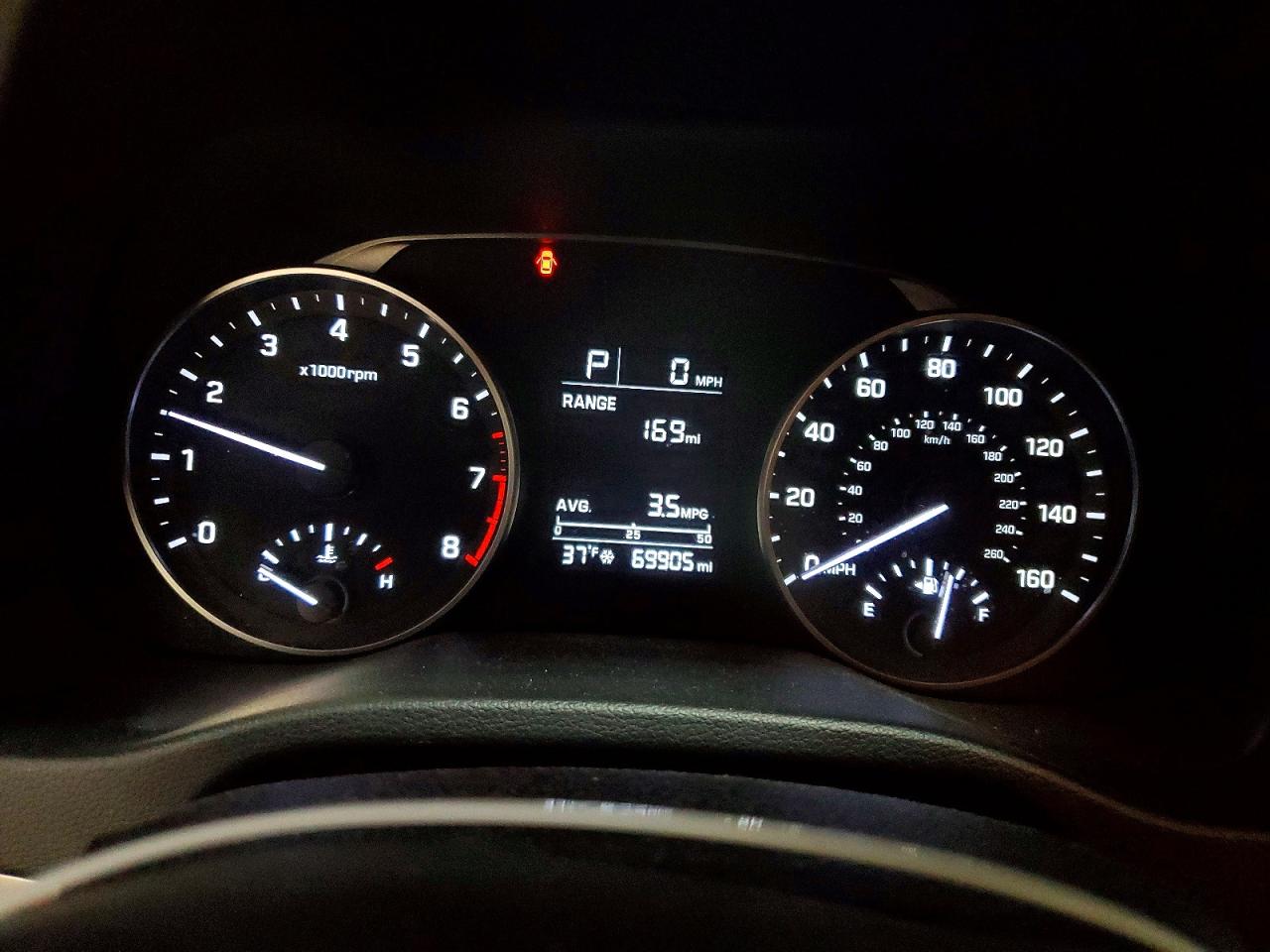 2017 HYUNDAI ELANTRA SE photo 9