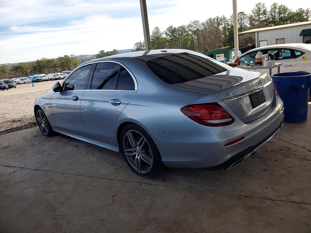 2017 MERCEDES-BENZ E 300 photo 2
