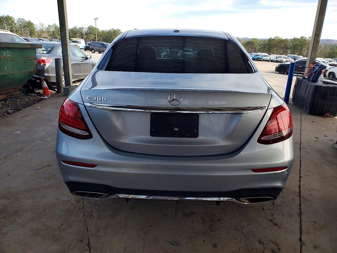 2017 MERCEDES-BENZ E 300 photo 6