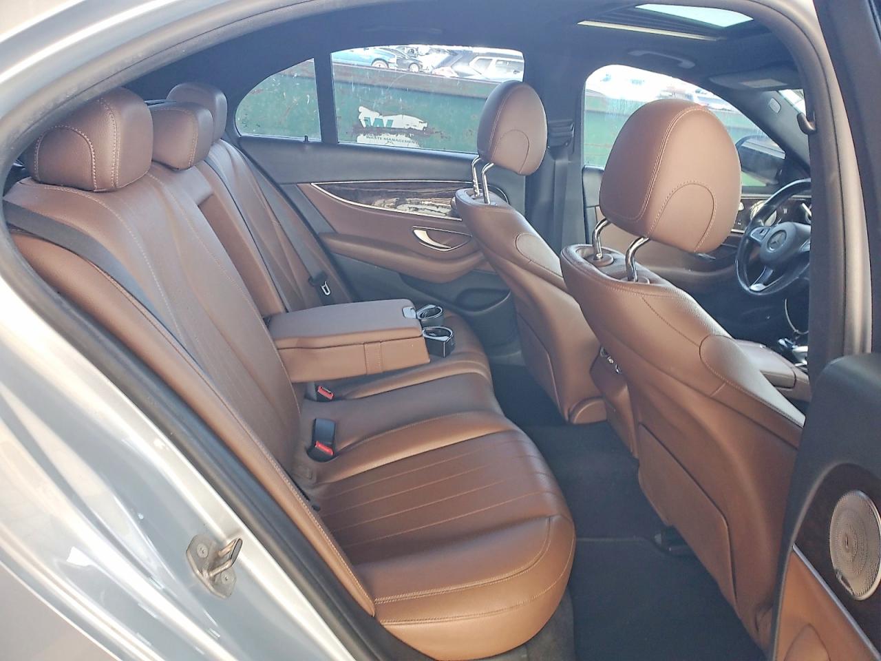 2017 MERCEDES-BENZ E 300 photo 10