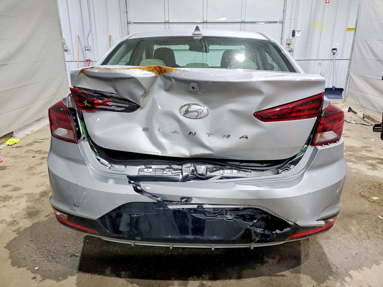 2020 HYUNDAI ELANTRA SEL photo 11