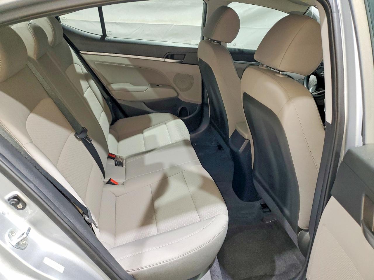 2020 HYUNDAI ELANTRA SEL photo 19