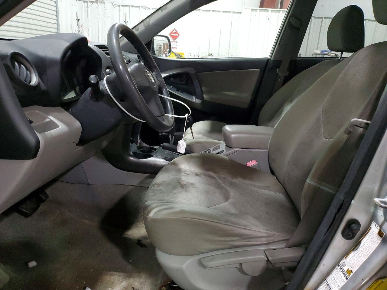 2009 TOYOTA RAV4 photo 7