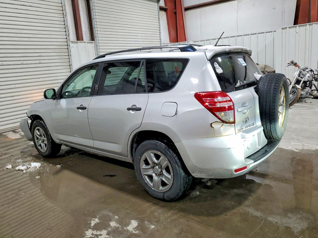 2009 TOYOTA RAV4 photo 2