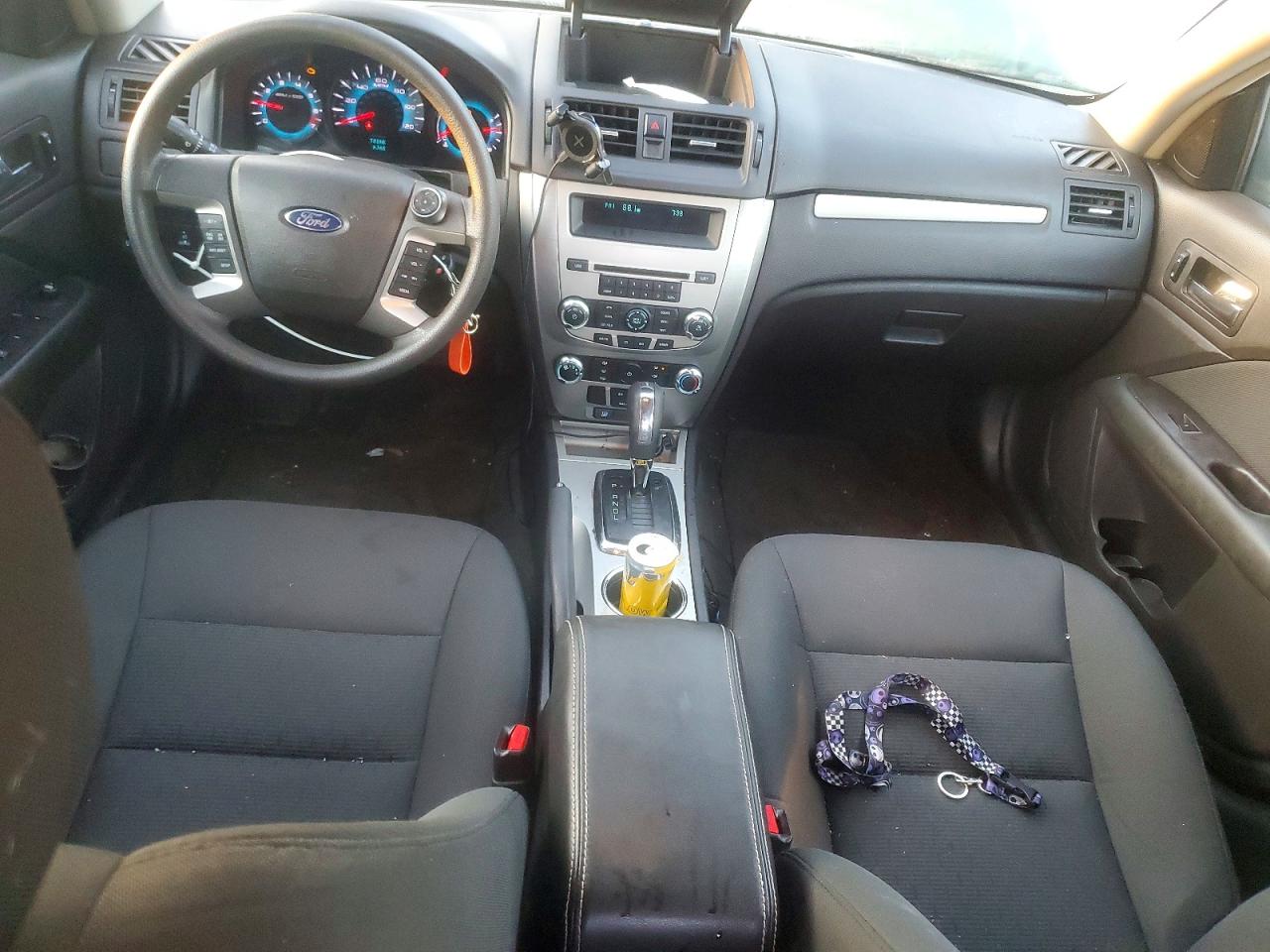 2011 FORD FUSION SE photo 8