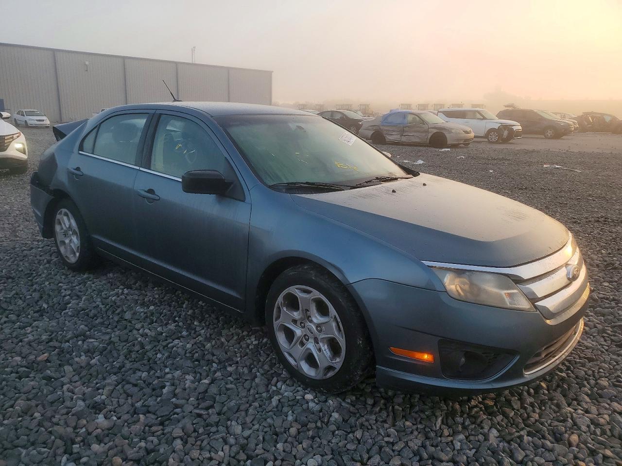 2011 FORD FUSION SE photo 4
