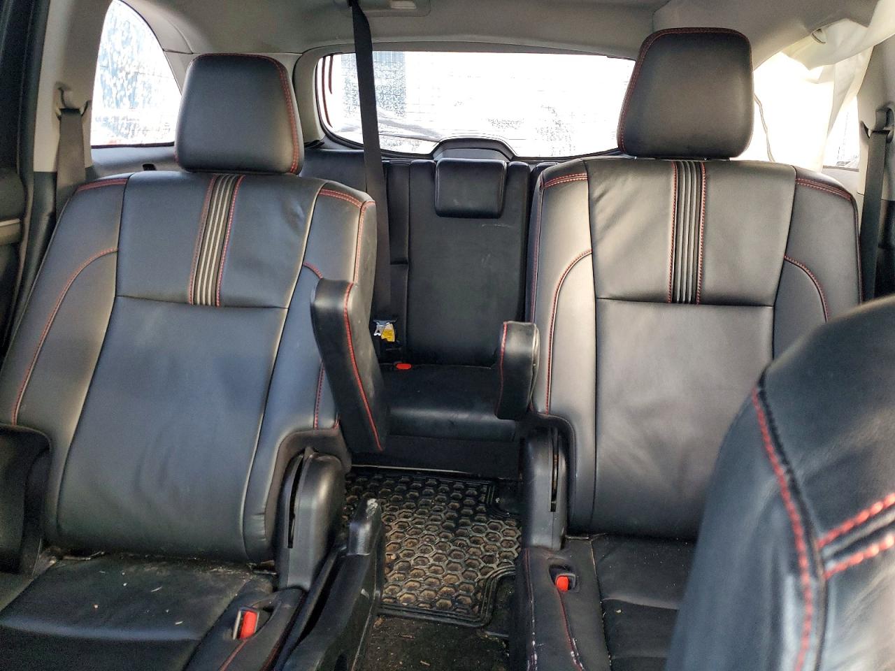 2019 TOYOTA HIGHLANDER SE photo 10
