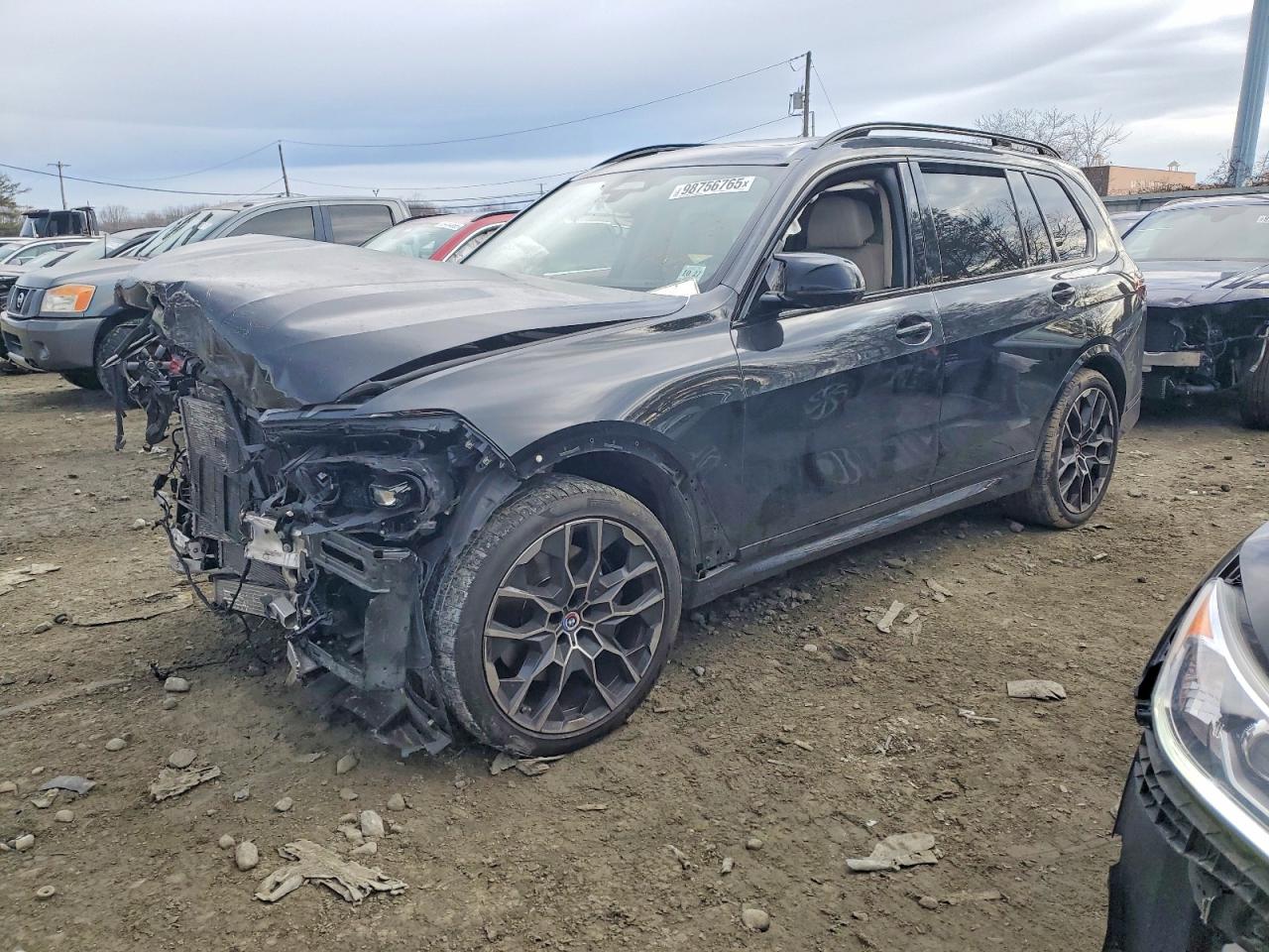 2023 BMW X7