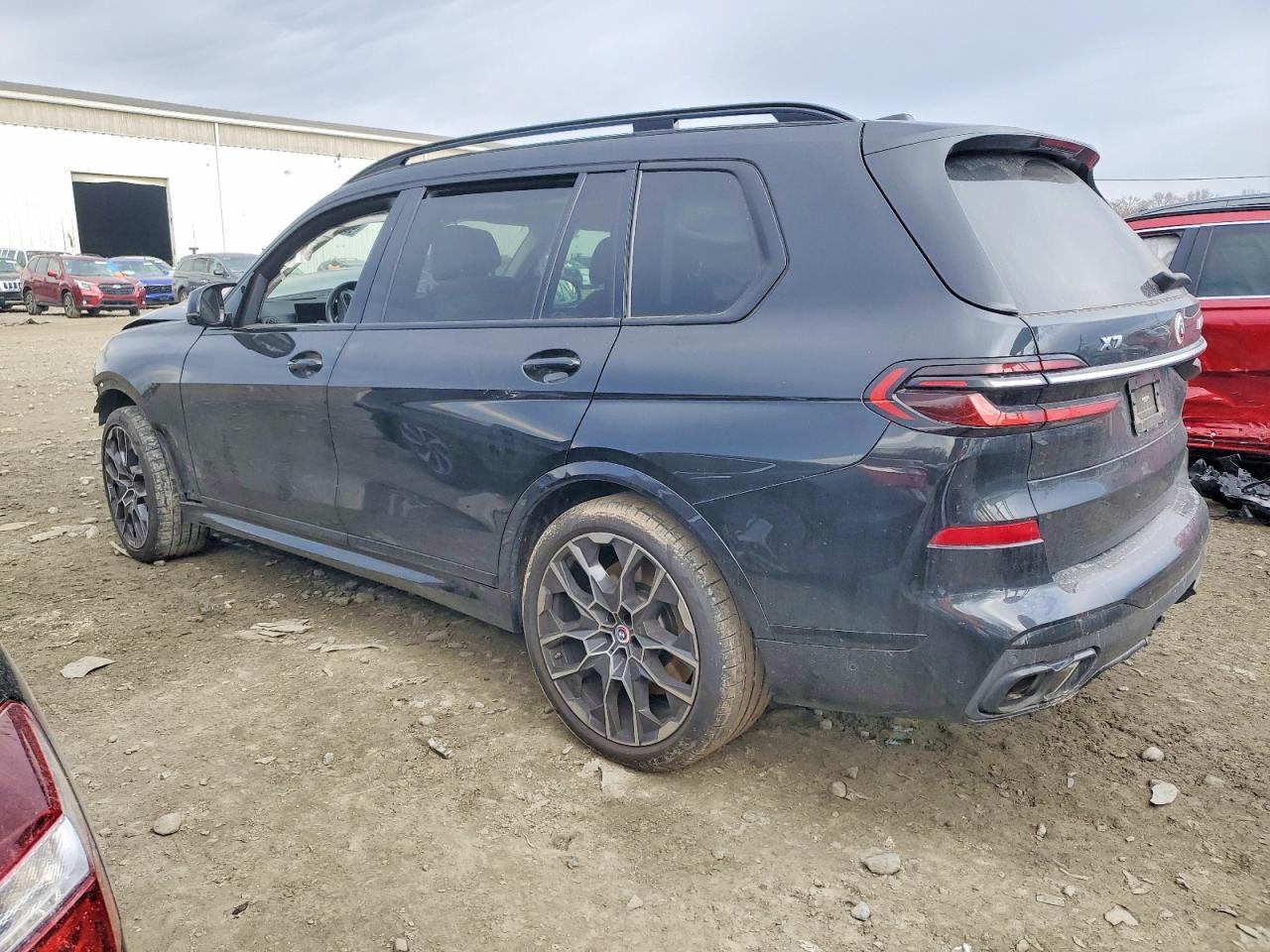 2023 BMW X7 M60I photo 2