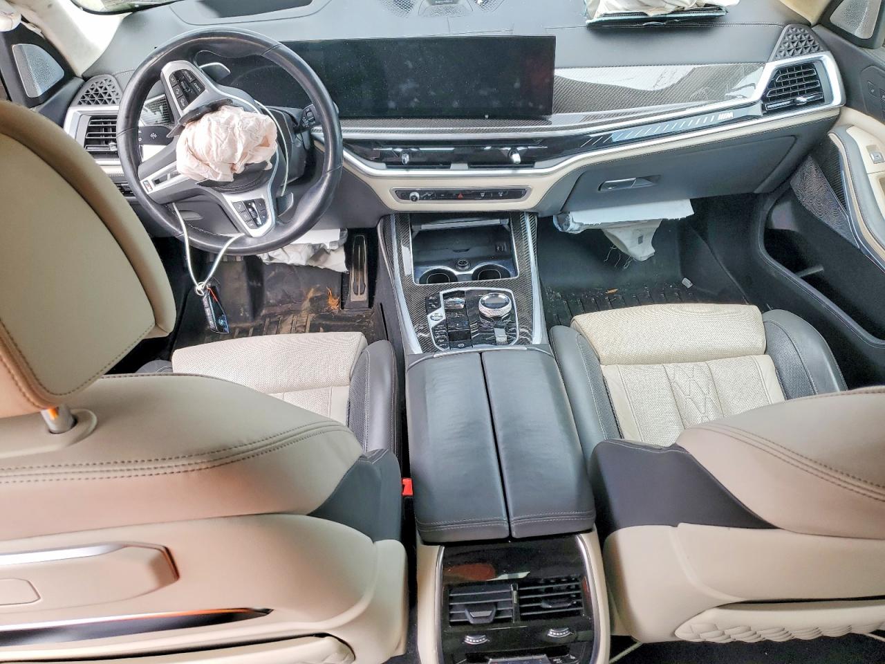 2023 BMW X7 M60I photo 8