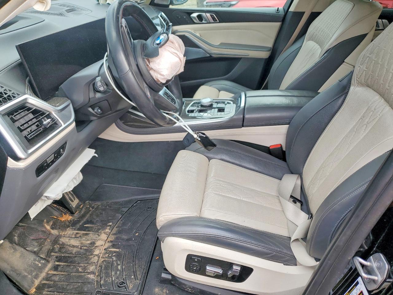 2023 BMW X7 M60I photo 7