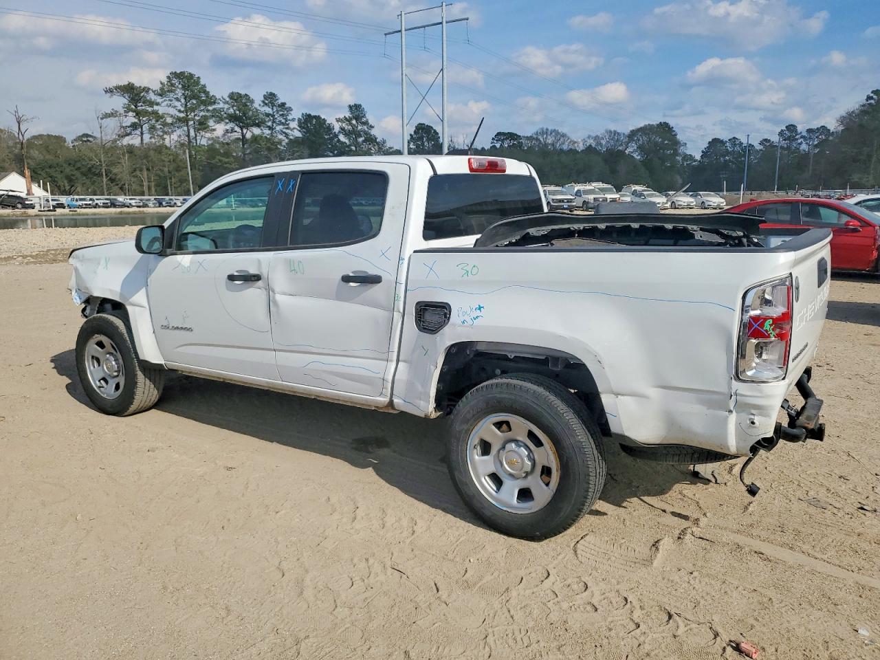 2022 CHEVROLET COLORADO photo 2