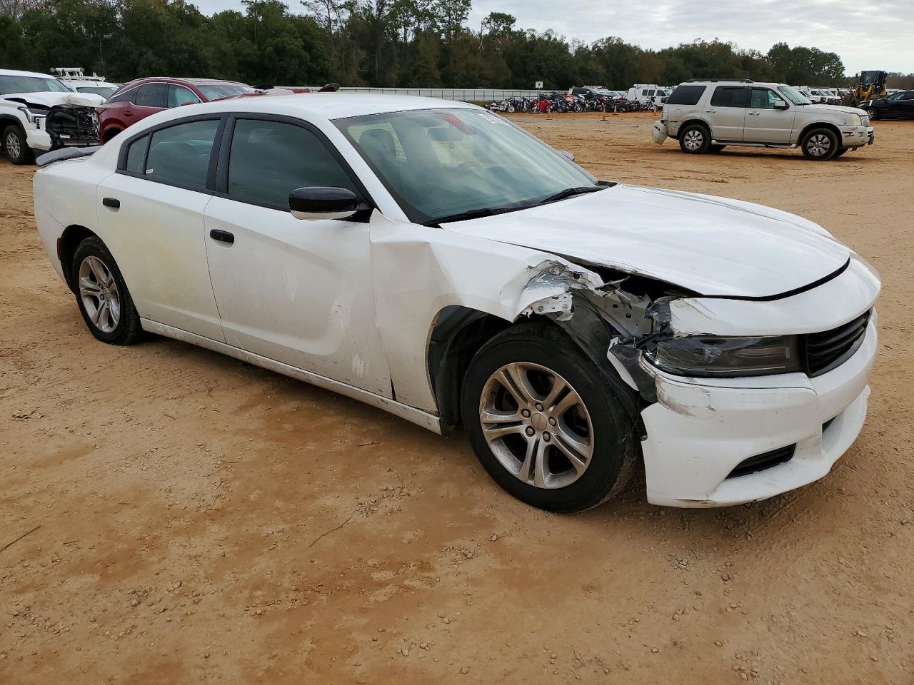 2020 DODGE CHARGER SXT photo 4