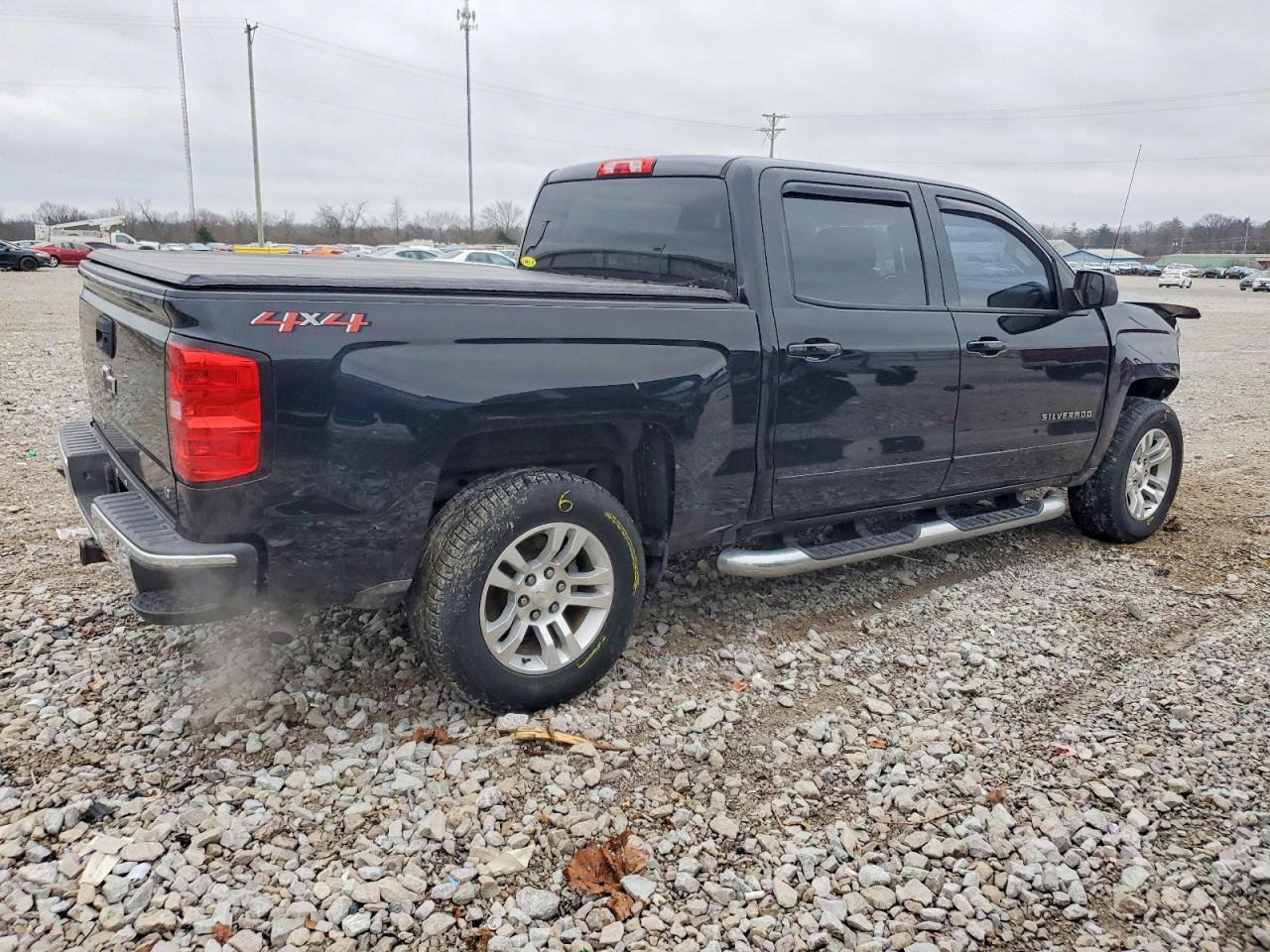 2018 CHEVROLET SILVERADO K1500 LT photo 3