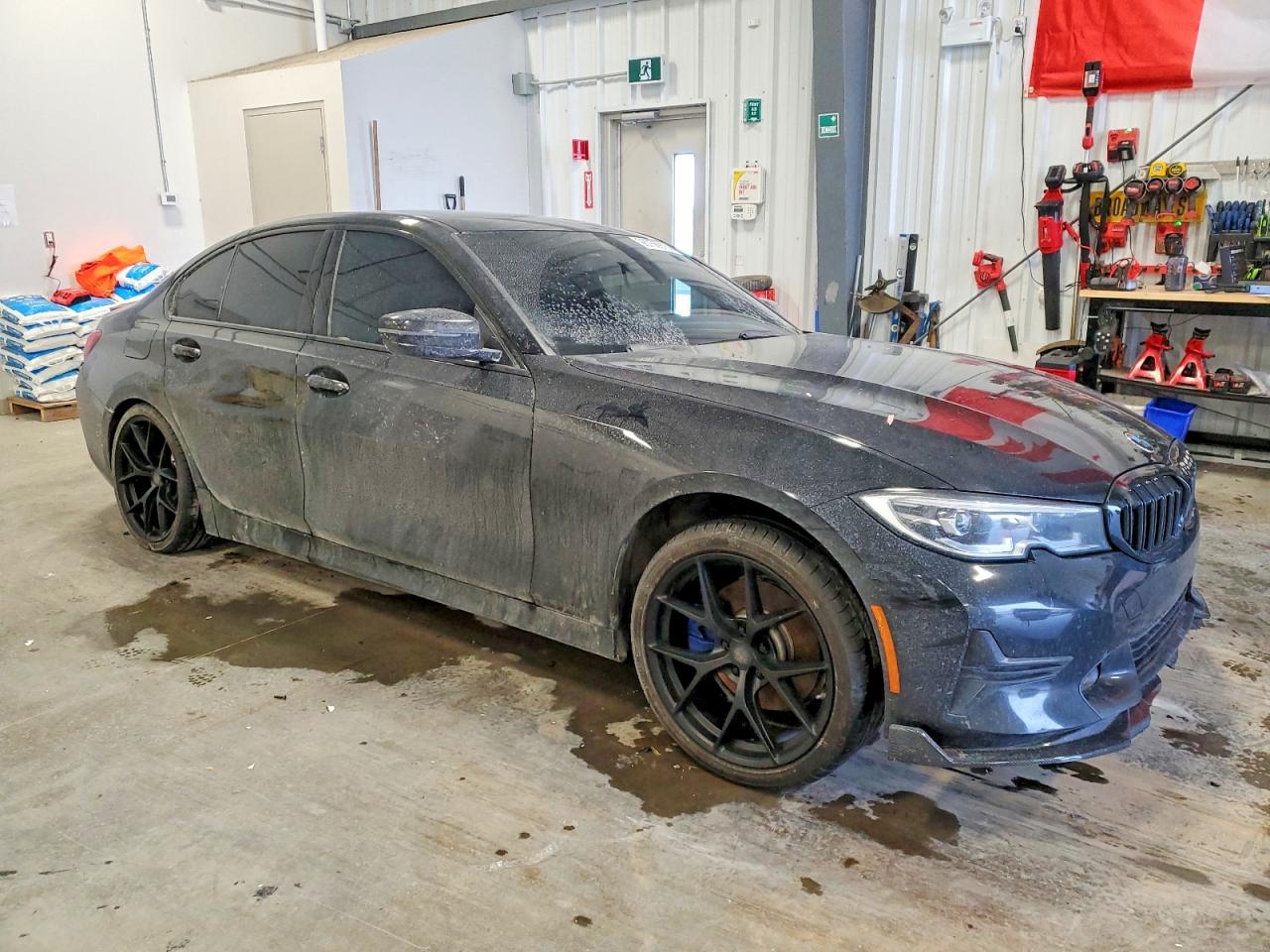 2020 BMW 330XI photo 4