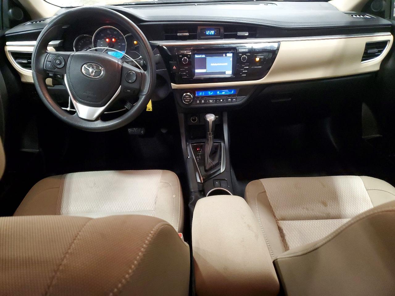 2016 TOYOTA COROLLA L photo 8