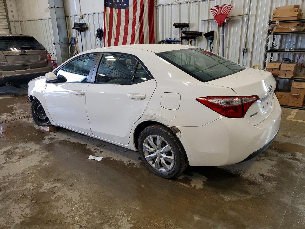 2016 TOYOTA COROLLA L photo 2
