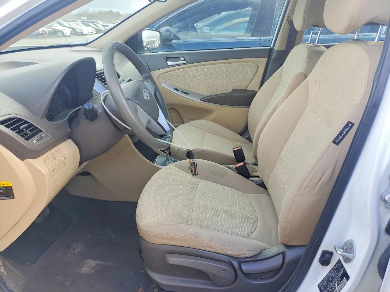 2014 HYUNDAI ACCENT GLS photo 13