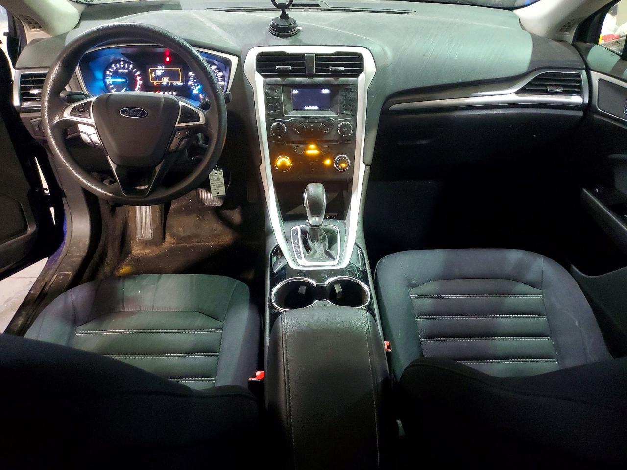 2015 FORD FUSION SE photo 8