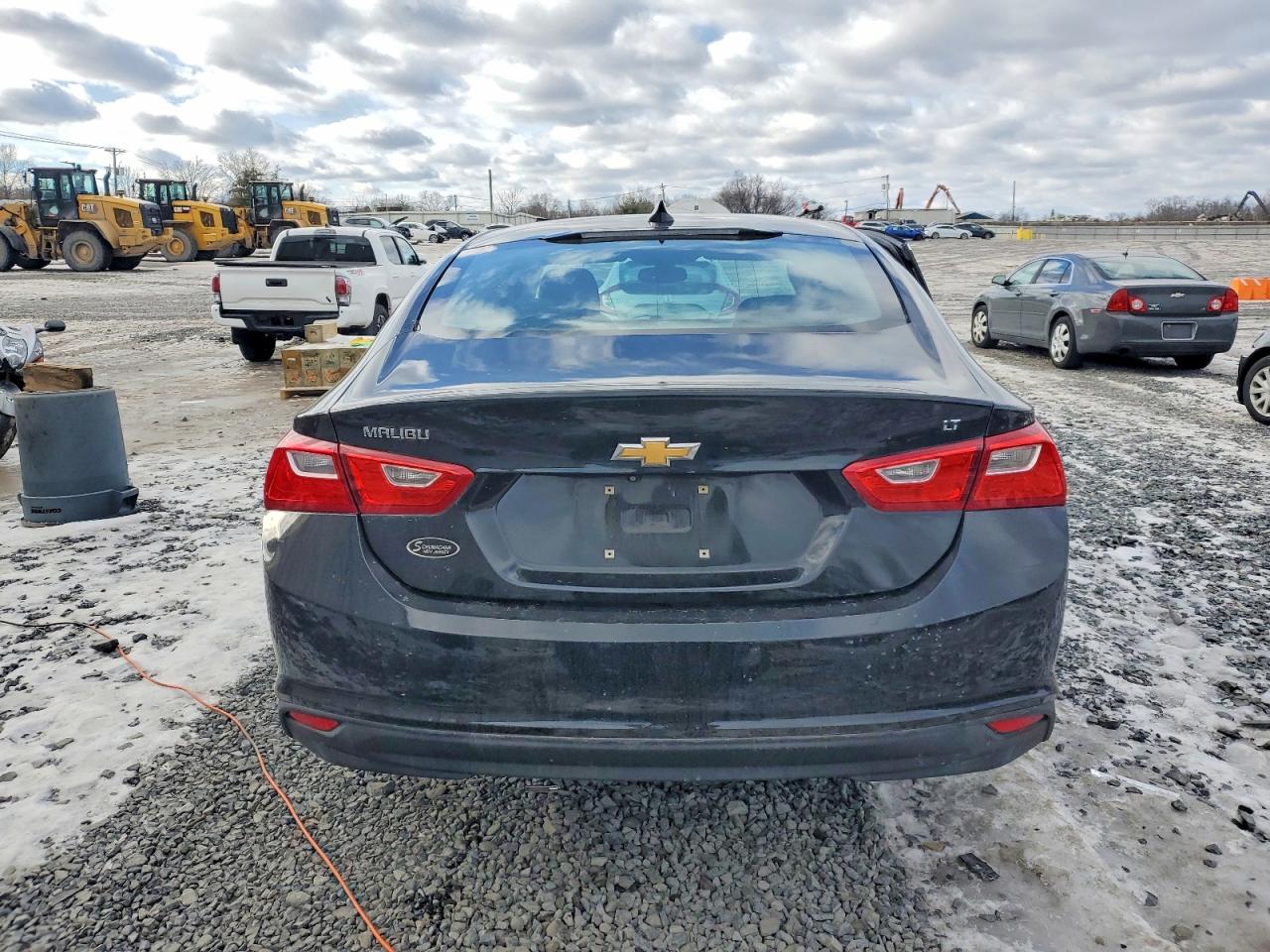 2016 CHEVROLET MALIBU LT photo 6