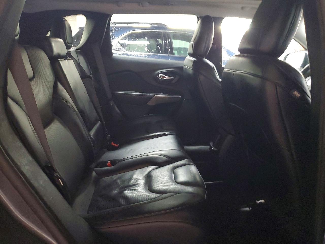 2021 JEEP CHEROKEE LATITUDE LUX photo 10