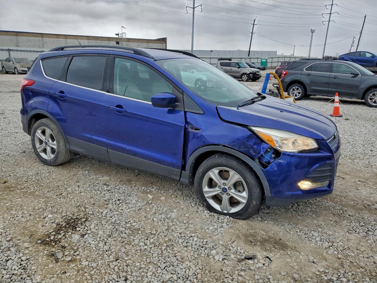2014 FORD ESCAPE SE photo 4