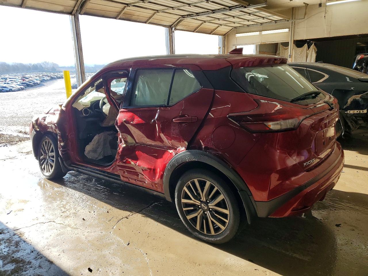 2021 NISSAN KICKS SV photo 3