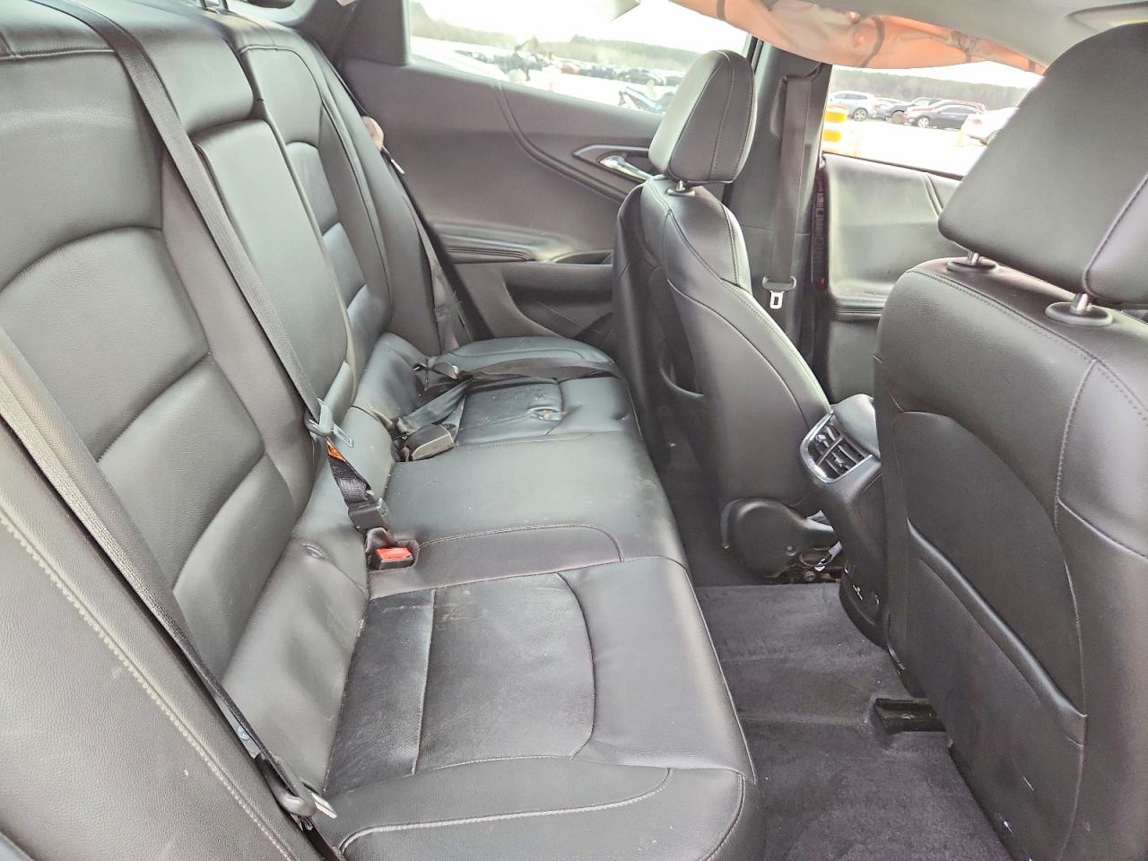 2018 CHEVROLET MALIBU LT photo 10