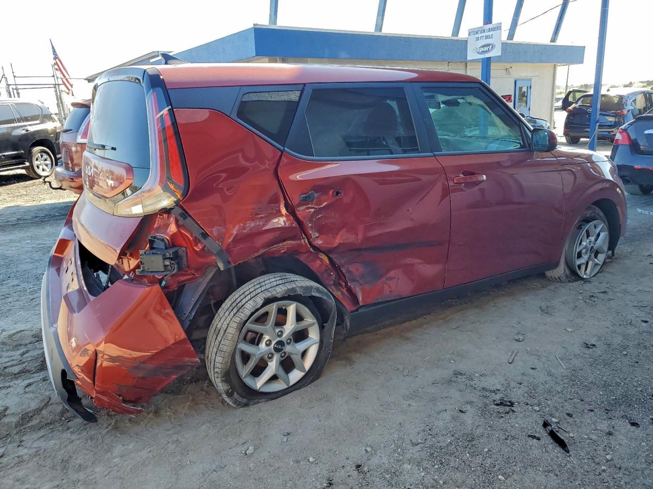 2025 KIA SOUL LX photo 3