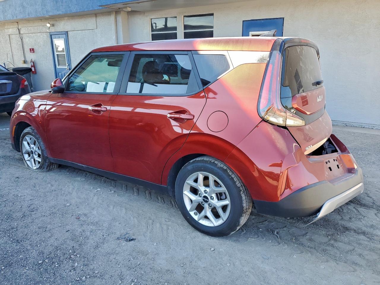 2025 KIA SOUL LX photo 2
